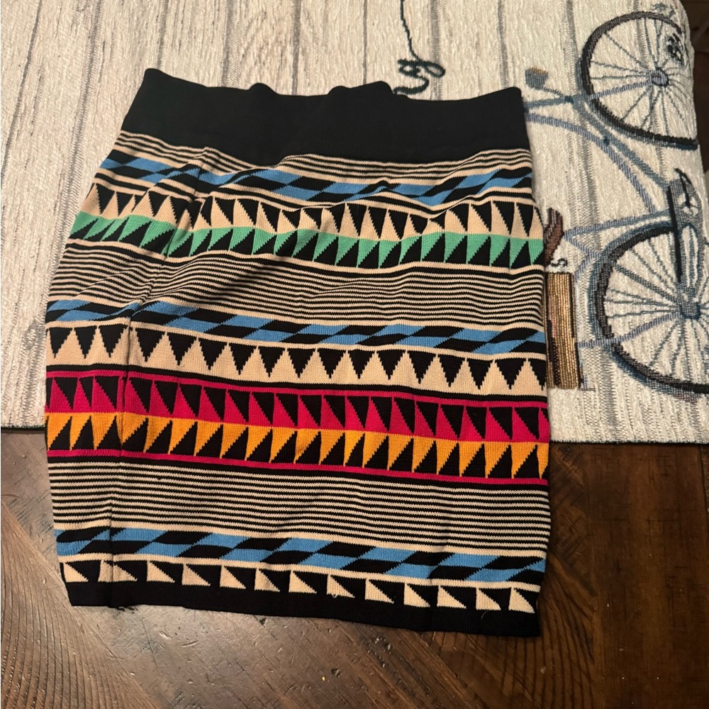Tribal print mini skirt